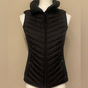 Calvin Klein Women’s Sz S Performance Water Repellent Puffer Vest Black NWOT